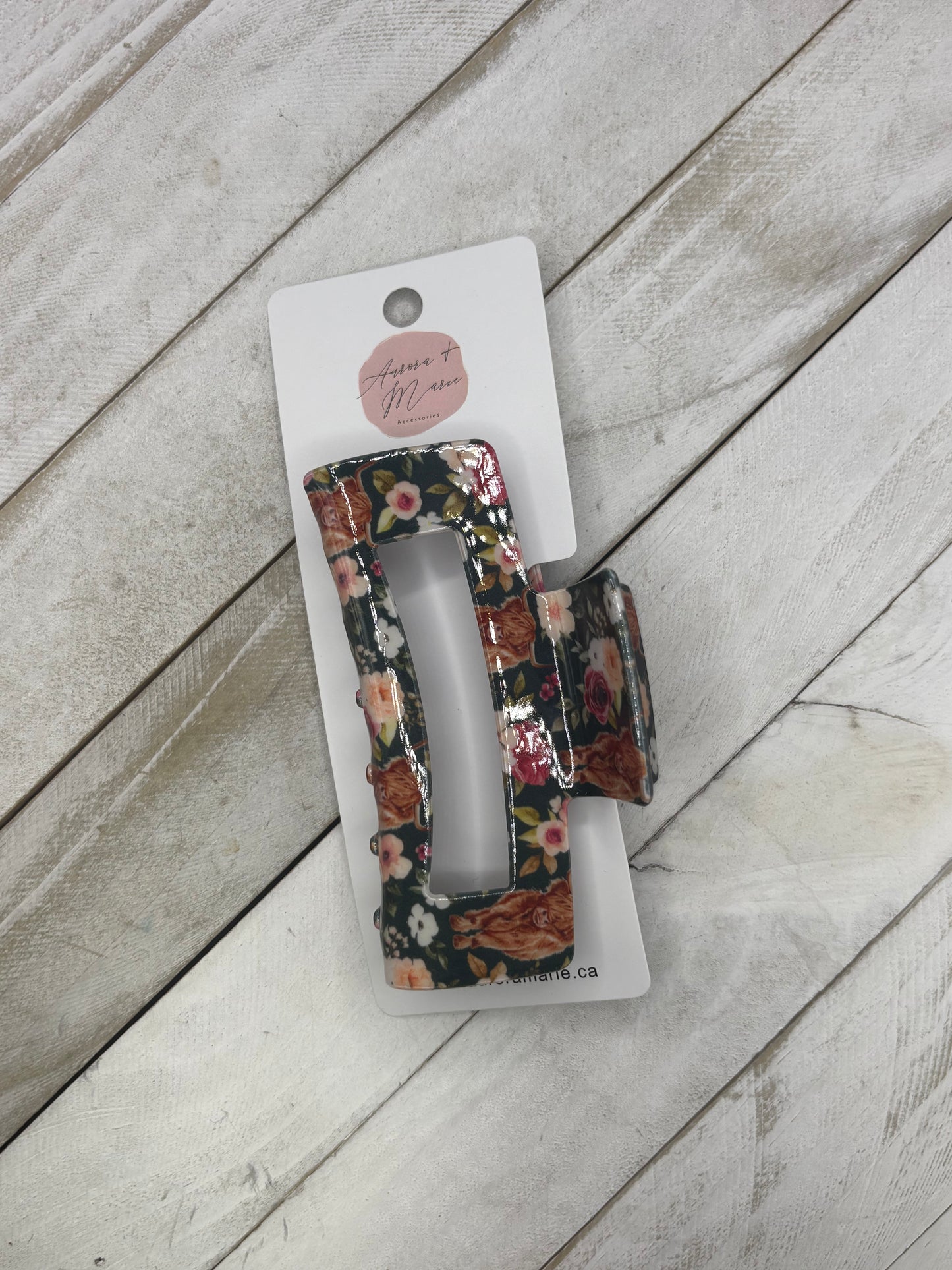 Dark Green Rose Highland