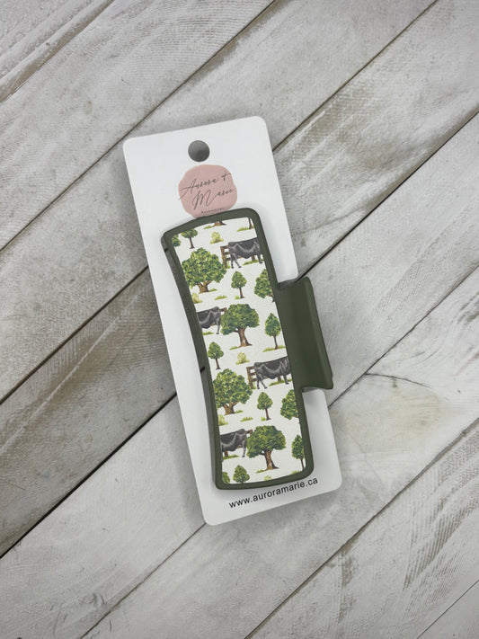 Black Angus Claw Clip