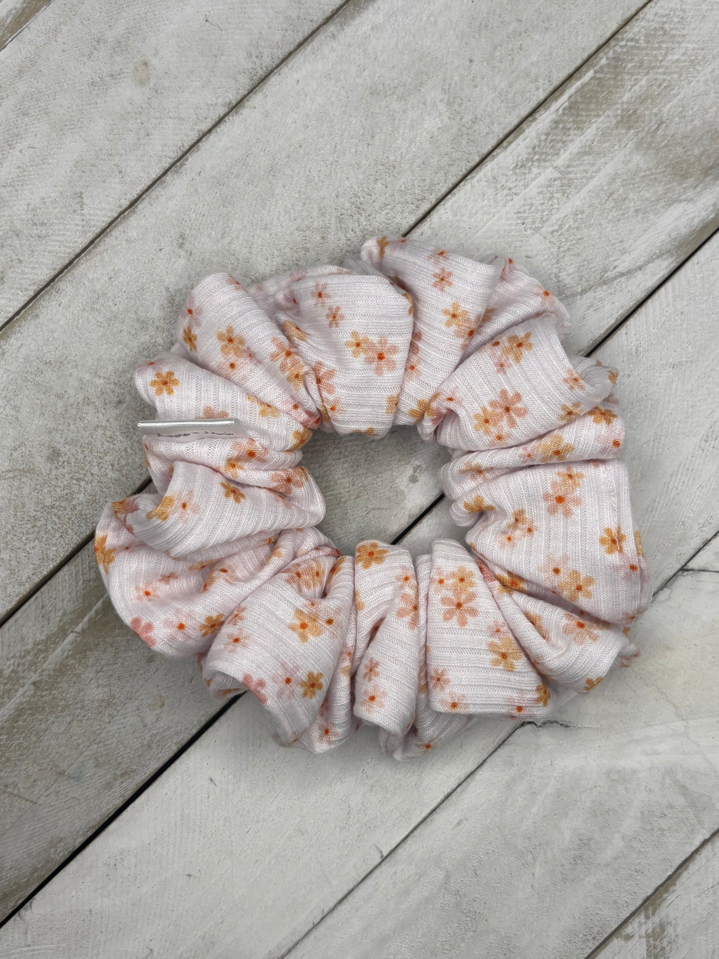 Peach Daisy